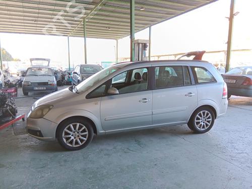 Used Left front door OPEL ZAFIRA / ZAFIRA FAMILY B (A05) 1.9 CDTI (M75) (120 hp) 17230116