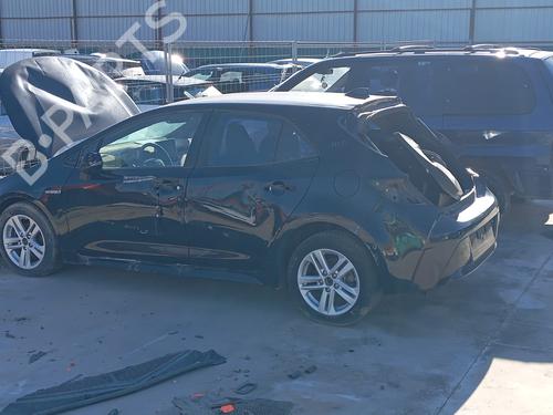 Right front door TOYOTA COROLLA Saloon (_E21_) 1.6 VVTi (ZRE210) | BP32411342C3 