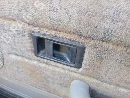 Høyre foran invendig håndtak LAND ROVER FREELANDER I (L314) [1998-2006]  22568276