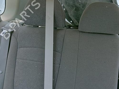 Used Rear center seatbelt KIA CERATO I Saloon (LD) 1.5 CRDi (102 hp) 21554393