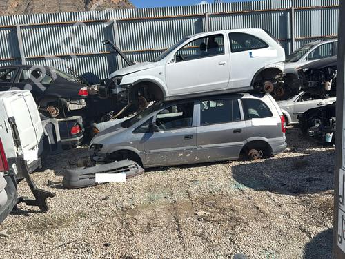 Left front window switch OPEL CORSA C (X01) 1.3 CDTI (F08, F68) | BP25330978I27 