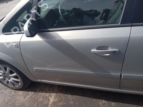 Used Front left exterior door handle OPEL ZAFIRA / ZAFIRA FAMILY B (A05) [2005-2019]  24527849