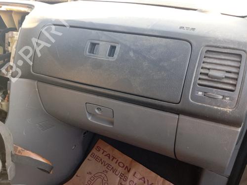 Used Glove box KIA CARNIVAL II (GQ) [1999-2007]  22516617