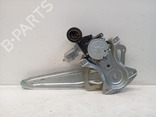Alzacristallo posteriore destro Alzacristallo posteriore destro TOYOTA YARIS (_P13_) 1.5 Hybrid (NHP130_, NHP130) (101 hp) 36389837 36389837