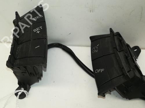 Used Steering wheel controls FORD FOCUS C-MAX (DM2) [2003-2007]  13451353