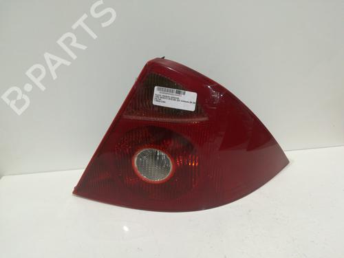 Højre baglygte FORD MONDEO III Saloon (B4Y) 2.0 16V (146 hp) 9358435