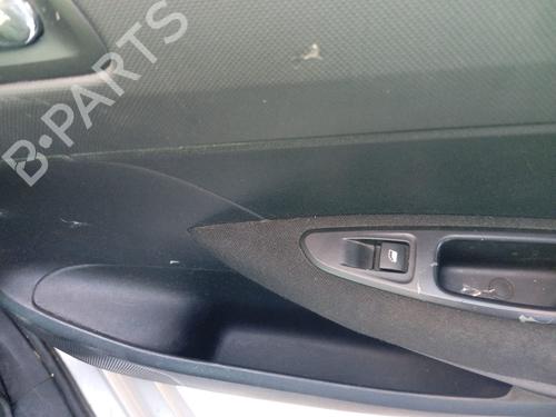 Højre bagtil elrude kontakt PEUGEOT 308 SW II (LC_, LJ_, LR_, LX_, L4_) [2014-2021]  22216961