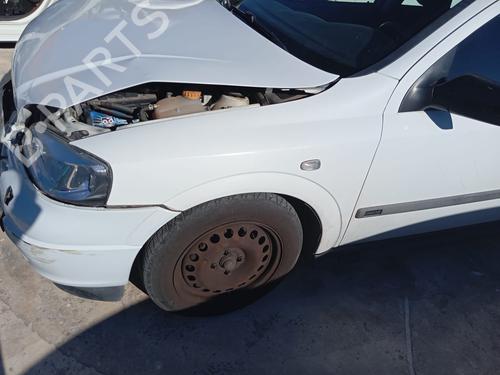 Guarda-lamas esquerdo Guarda-lamas esquerdo OPEL ASTRA G Hatchback (T98) [1998-2009] 33401871 33401871