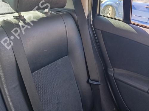 Used Rear left seatbelt FORD MONDEO III (B5Y) 2.2 TDCi (155 hp) 29080442