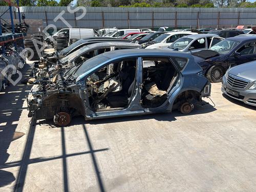 Left headlight TOYOTA AURIS (_E18_) 1.8 Hybrid (ZWE186_, ZWE186R) | BP26214438C28 - Image 11