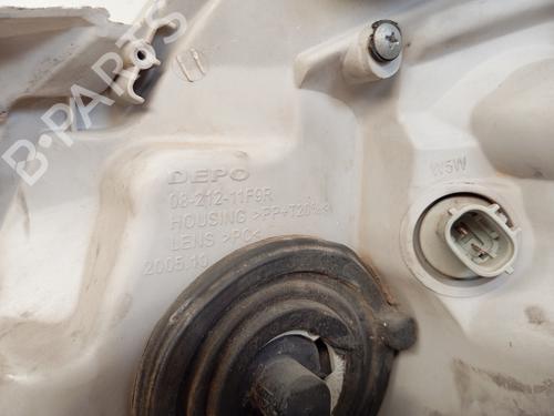 Right headlight TOYOTA COROLLA Verso (_E12_) | BP30111213C29