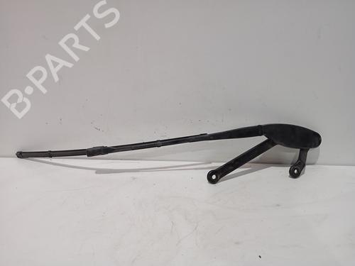 Used Front windshield wiper arm Front windshield wiper arm 37192512 37192512