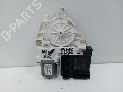 Rudehejsemotor forskærm højre VW GOLF PLUS V (5M1, 521) [2004-2013]  31072132