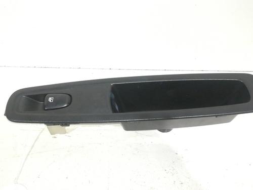 left-rear-window-switch-renault-kadjar-ha_-hl_-16-dci-130-hla4-829508687r-2015-9361405 main image