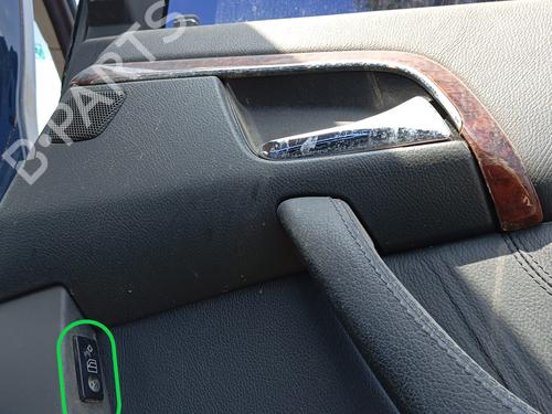 Used Right rear window switch MERCEDES-BENZ S-CLASS (W220, V220) S 320 CDI (220.025, 220.125) (204 hp) 18321169