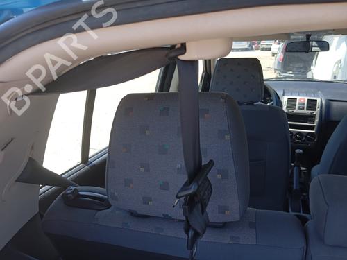 Used Rear center seatbelt HYUNDAI GETZ (TB) 1.3 i (82 hp) 26140638