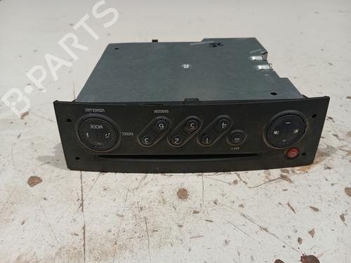 Bilradio RENAULT MEGANE II Saloon (LM0/1_) [2003-2025]  12314568