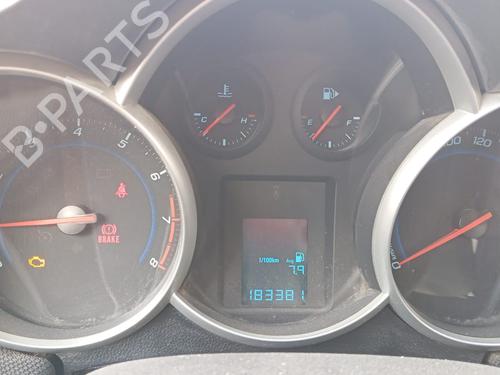 Used Instrument cluster CHEVROLET CRUZE (J300) 1.6 (124 hp) 28681154