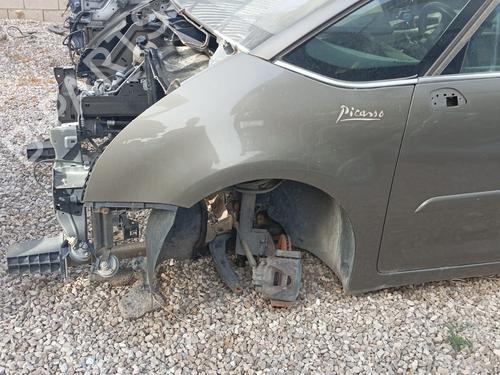 Used Left front fenders CITROËN C4 Picasso I MPV (UD_) [2006-2015]  12286076