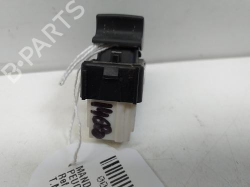 Right front window switch PEUGEOT 3008 II SUV (MC_, MR_, MJ_, M4_) 1.6 BlueHDi 120 | BP25156325I26 