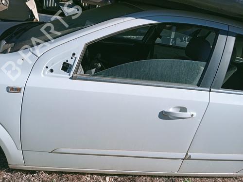 Używane Klamka zewnętrzna drzwi przednich lewych OPEL ASTRA H (A04) 1.7 CDTI (L48) (110 hp) 12288250