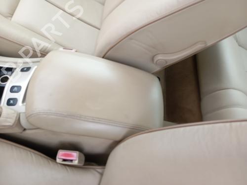 Used Armrest / Center console PEUGEOT 607 (9D, 9U) 2.7 HDi 24V (204 hp) 23224108