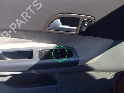Used Left front window switch VOLVO C30 (533) 1.6 D (109 hp) 25493525