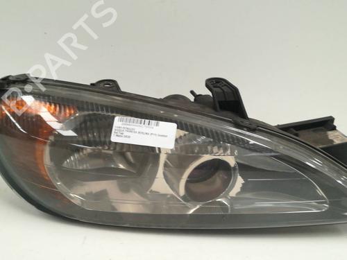 Used Right headlight NISSAN PRIMERA Hatchback (P11) 2.0 16V (140 hp) 9360482