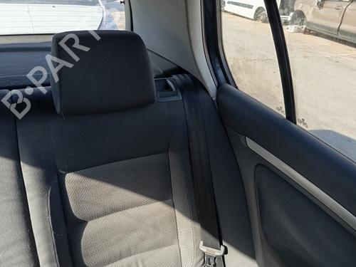 Used Rear left seatbelt VW GOLF V (1K1) [2003-2010]  21162600