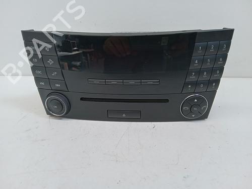 Used Radio MERCEDES-BENZ E-CLASS (W211) E 320 CDI (211.026) (204 hp) 30852158