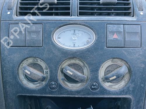 AC-Styringsenhed/Manøvreenhed FORD MONDEO III Saloon (B4Y) 2.0 16V DI / TDDi / TDCi (90 hp) 16229392