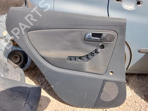 Used Rear left interior door handle SEAT IBIZA III (6L1) [2002-2009]  16519273