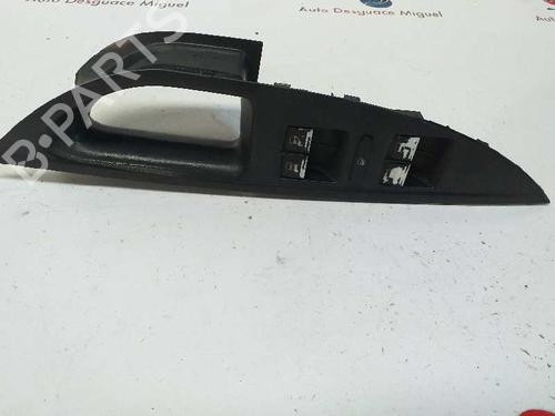 Used Left front window switch SEAT ALTEA (5P1) [2004-2015]  9356760