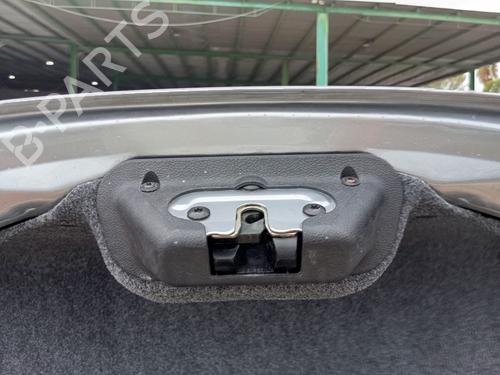 Used Tailgate lock FORD MONDEO III Saloon (B4Y) 2.0 16V TDDi / TDCi (115 hp) 29078751