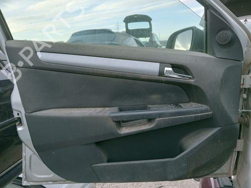 Used Front left interior door handle OPEL ASTRA H (A04) [2004-2014]  16231276