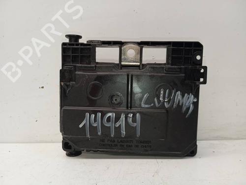 Used Fuse box Fuse box 38773632 38773632