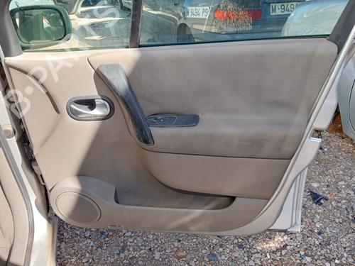 Used Right front window switch RENAULT SCÉNIC II (JM0/1_) [2003-2010]  25848553