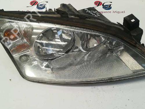 Used Right headlight FORD MONDEO III (B5Y) 1.8 SCi (130 hp) 9354779