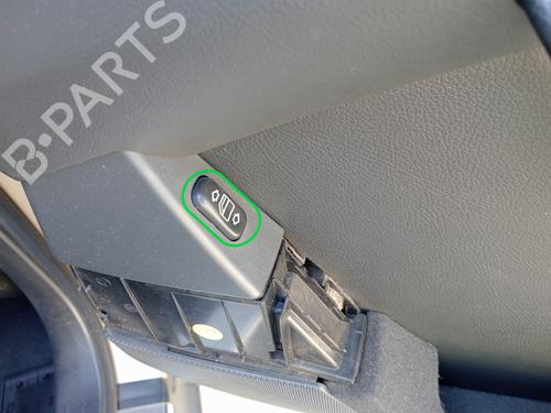Used Right rear window switch MERCEDES-BENZ S-CLASS (W220) S 320 CDI (220.026, 220.126) (197 hp) 27702277