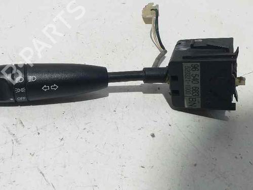Used Steering column stalk CHEVROLET AVEO / KALOS Saloon (T250, T255) [2005-2025]  9357833