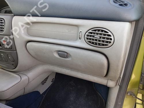 Porta-luvas RENAULT SCÉNIC I MPV (JA0/1_, FA0_) 1.9 dTi (JA1U) (80 hp) 28478118
