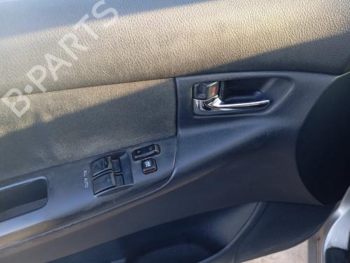 Used Left front window switch TOYOTA COROLLA (_E12_) 1.4 VVT-i (ZZE120_, ZZE120R) (97 hp) 22598375