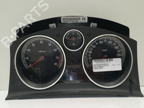 Used Instrument cluster OPEL ZAFIRA / ZAFIRA FAMILY B (A05) [2005-2019]  17666612