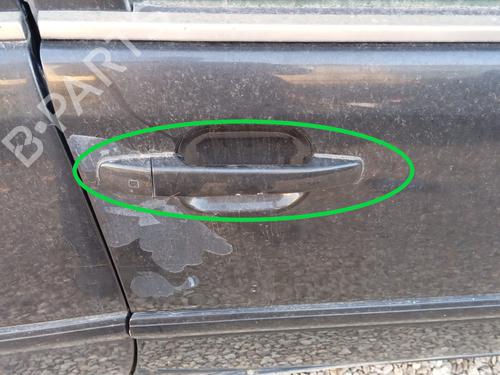 Used Front right exterior door handle MERCEDES-BENZ C-CLASS (W202) [1993-2000]  24447634