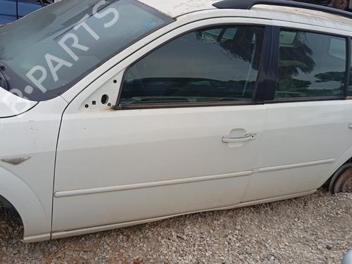 Used Left front door FORD MONDEO III Turnier (BWY) [2000-2007]  22196058
