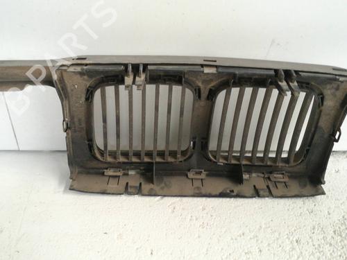 Grille BMW 5 (E39)  | BP9350256C40 