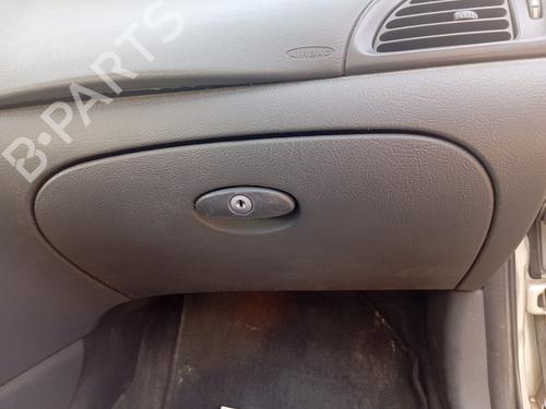 Used Glove box CITROËN C5 I (DC_) 2.0 16V (DCRFNC, DCRFNF) (136 hp) 29211673