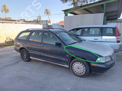 Used Right front fenders VOLVO V40 Estate (645) 1.8 (115 hp) 18875526