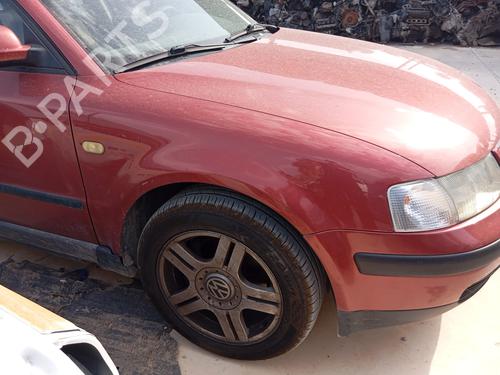 Forkjerm høyre VW PASSAT B5 (3B2) [1996-2001]  26955228