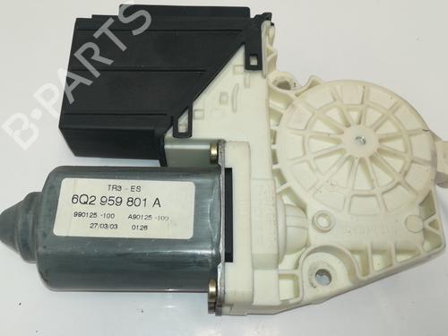 Rudehejsemotor forskærm højre SEAT IBIZA III (6L1) [2002-2009]  15518989